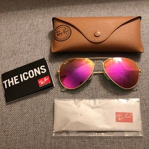 RAY-BAN AVIATOR SUNGLASSES